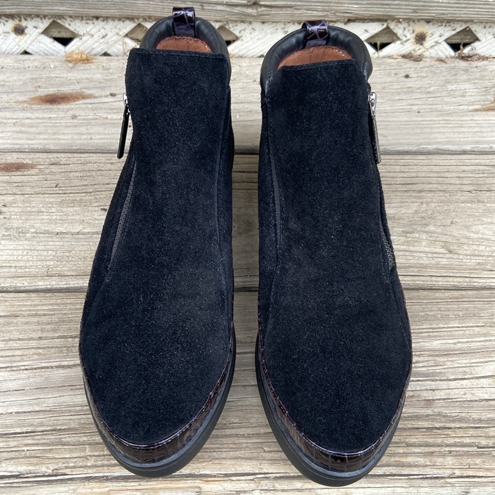 New! Donald J Pliner ‘Meira2’ Black Oily Suede Flatform Booties Women’s Size 9.5 - Picture 4 of 13